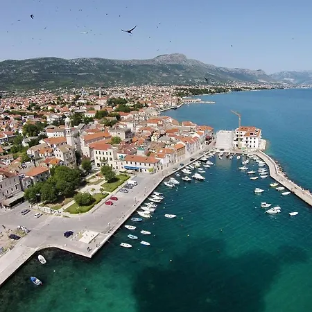 Apartment Kastel Novi 16018b *