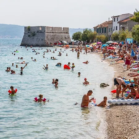 Kastel Novi 16018b Kaštela