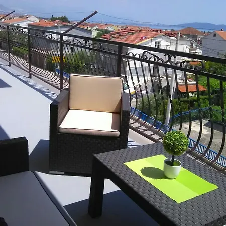 Kastel Novi 16018b * Kaštela